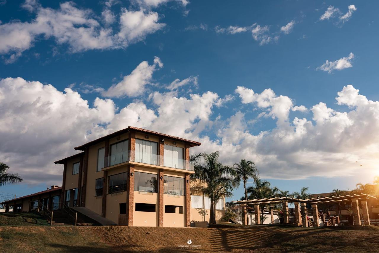 Hotel Imperium Village Sarapuí エクステリア 写真